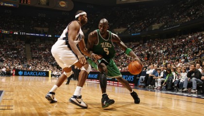 开云·Kaiyun网页版-《英雄联盟中国赛区季中赛，强者争锋》，lol英雄联盟季中赛