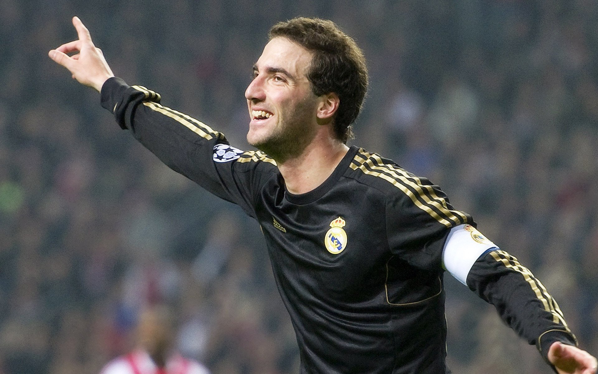 法甲激烈争夺，战术变化引关注，法甲前瞻